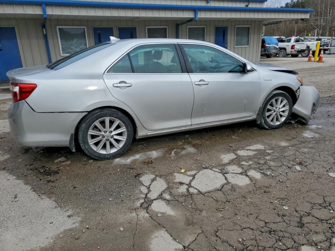 2012 TOYOTA CAMRY HYBRID photo 3