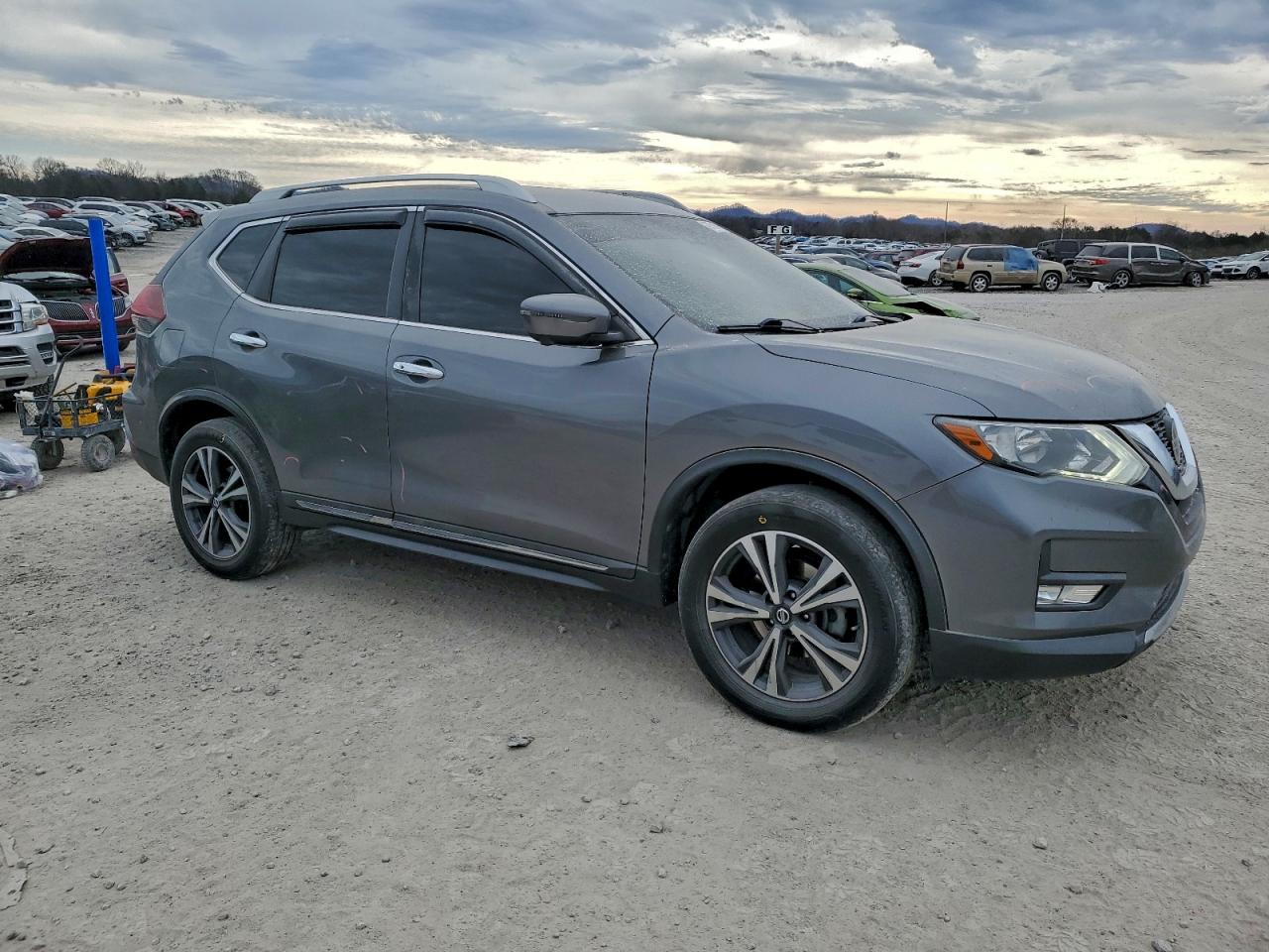 2018 NISSAN ROGUE S photo 7