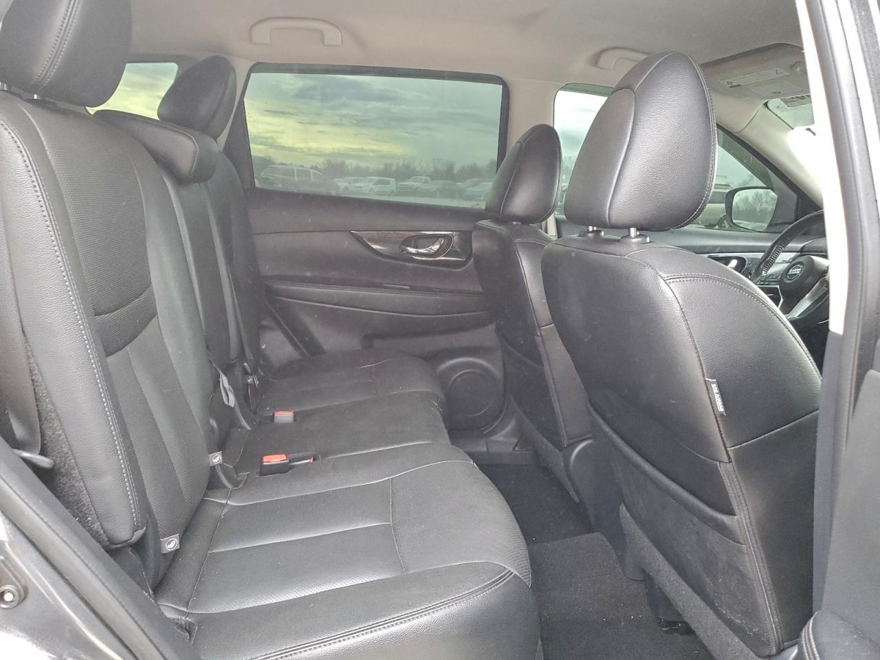 2018 NISSAN ROGUE S photo 21
