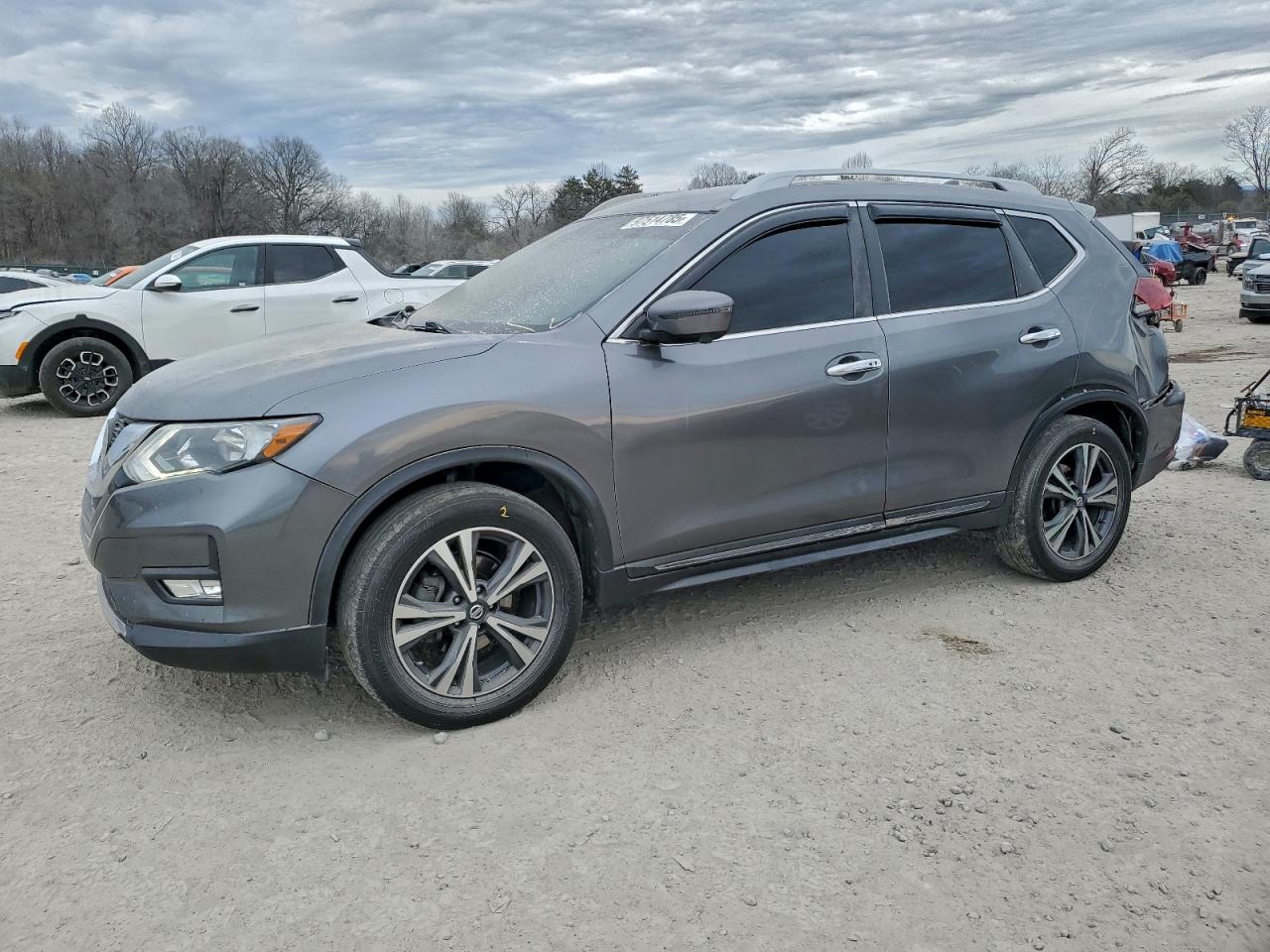 2018 NISSAN ROGUE