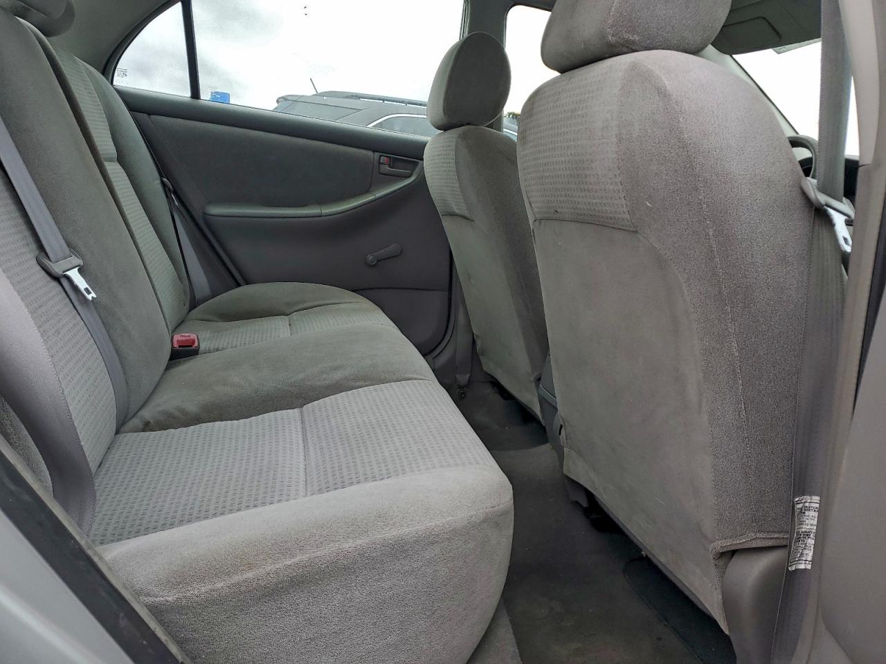 2005 TOYOTA COROLLA CE photo 10