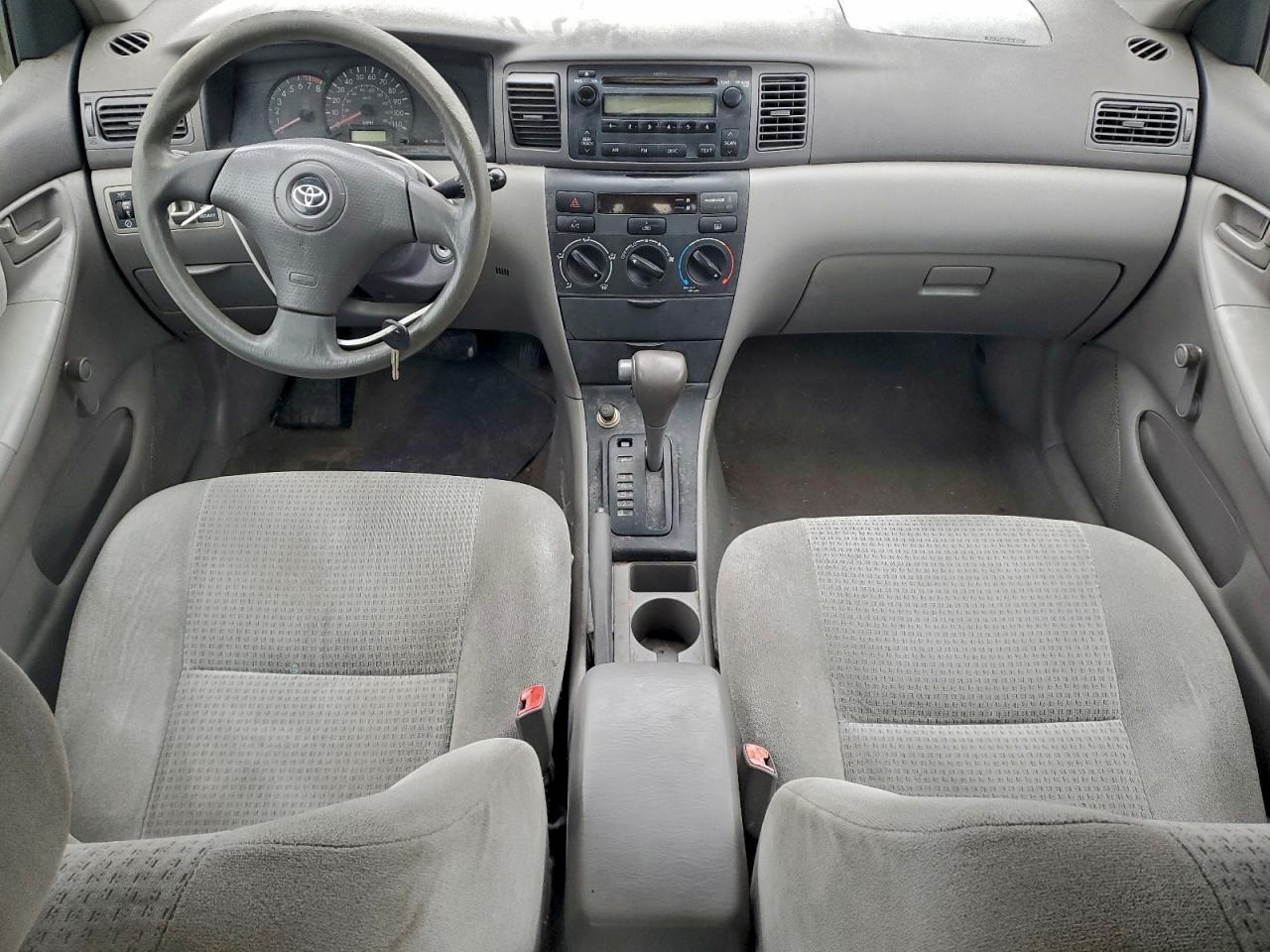 2005 TOYOTA COROLLA CE photo 8