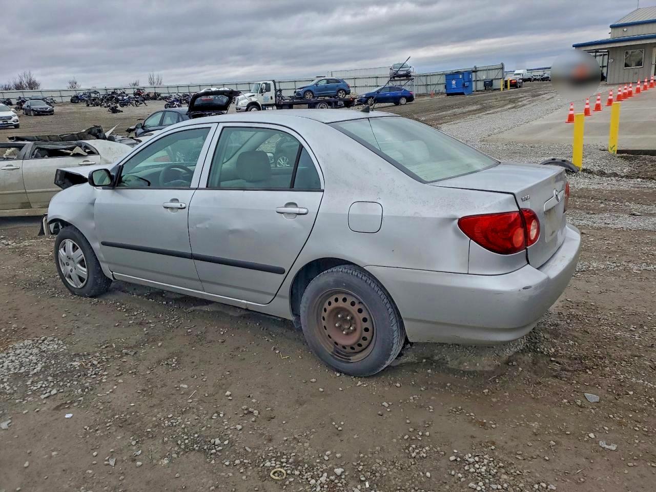 2005 TOYOTA COROLLA CE photo 2