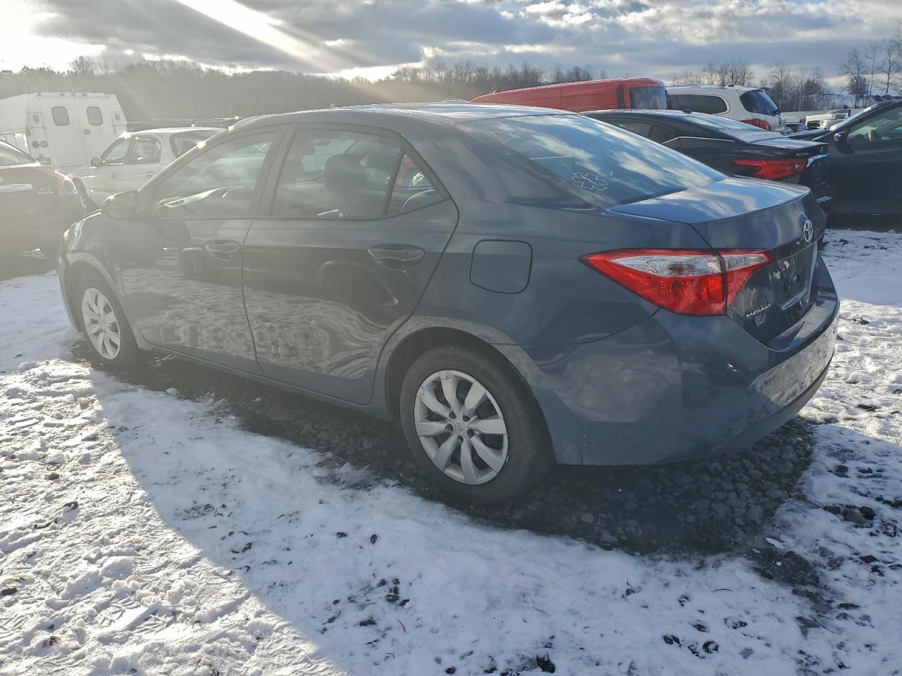 2016 TOYOTA COROLLA L photo 2