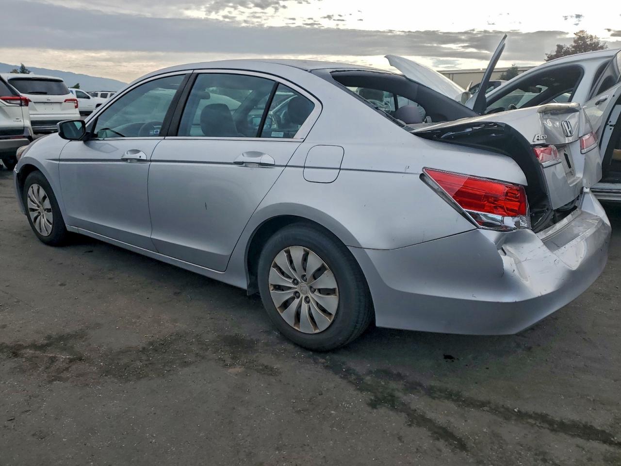 2012 HONDA ACCORD LX photo 2