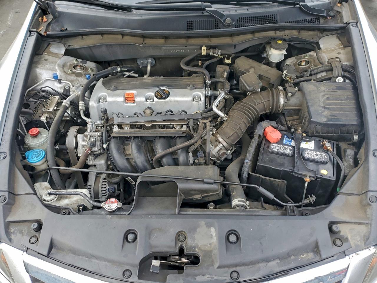 2012 HONDA ACCORD LX photo 11