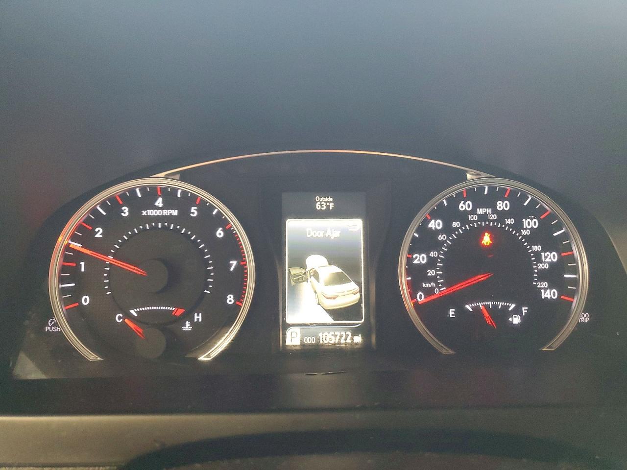 2016 TOYOTA CAMRY XSE photo 9
