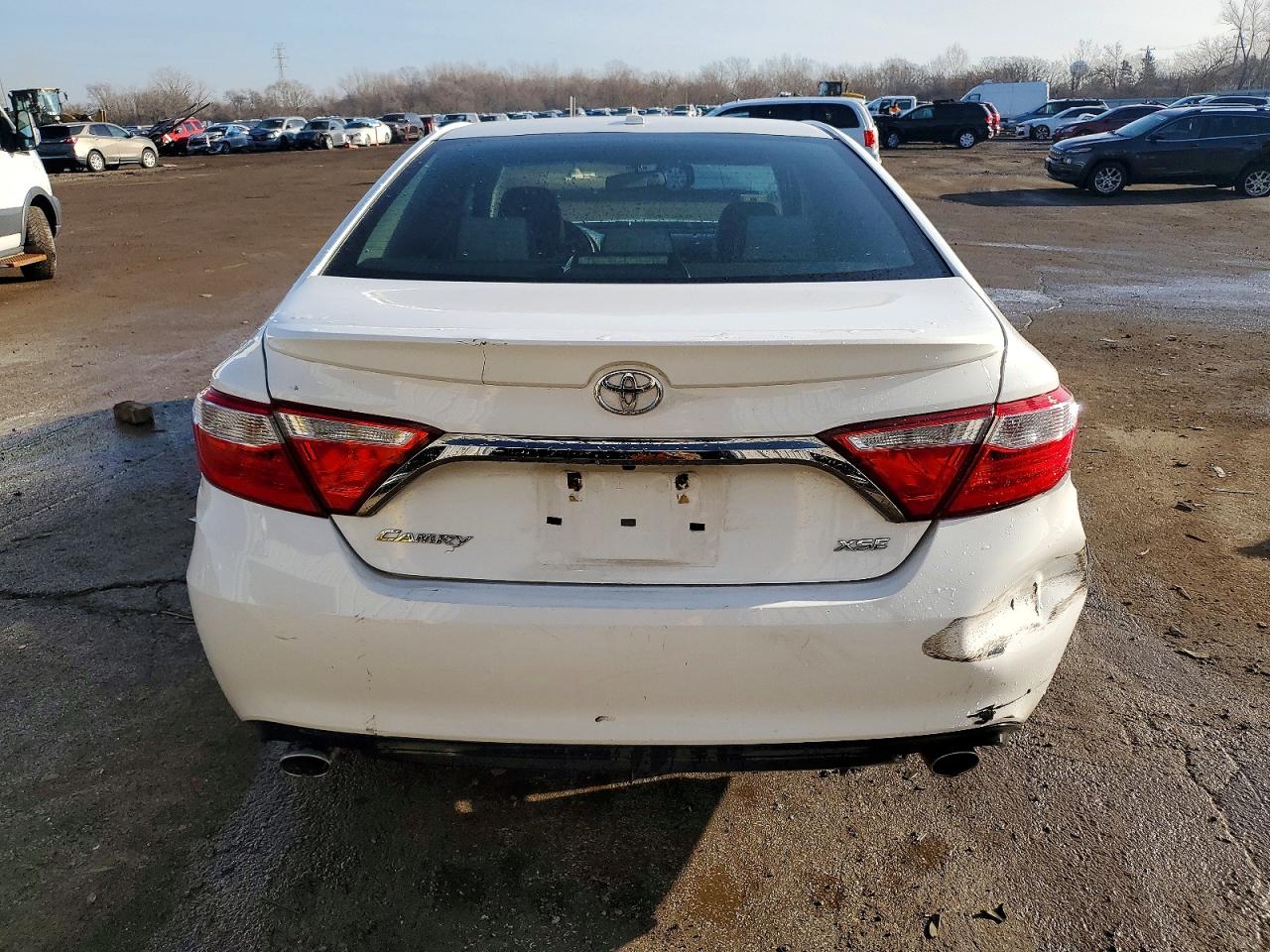 2016 TOYOTA CAMRY XSE photo 6