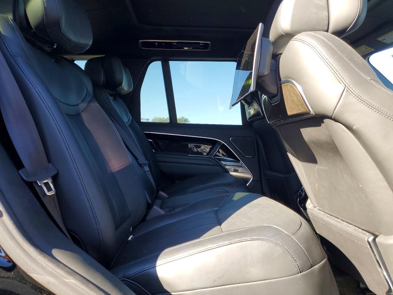 2023 LAND ROVER RANGE ROVER AUTOBIOGRAPHY photo 11
