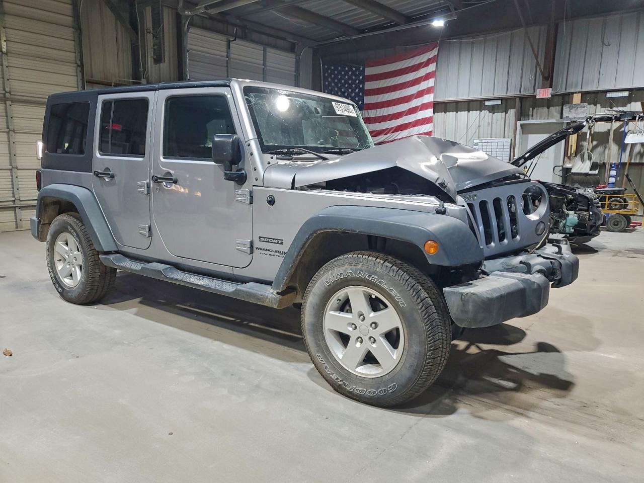 2018 JEEP WRANGLER UNLIMITED SPORT photo 4