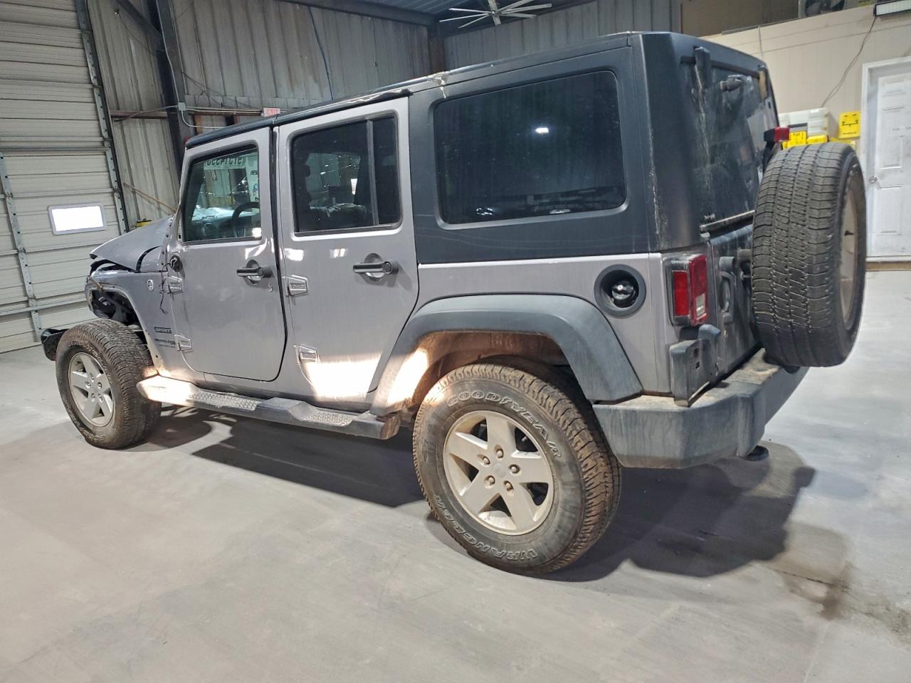 2018 JEEP WRANGLER UNLIMITED SPORT photo 2