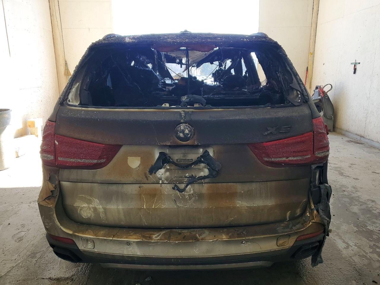 2017 BMW X5 XDR40E photo 6