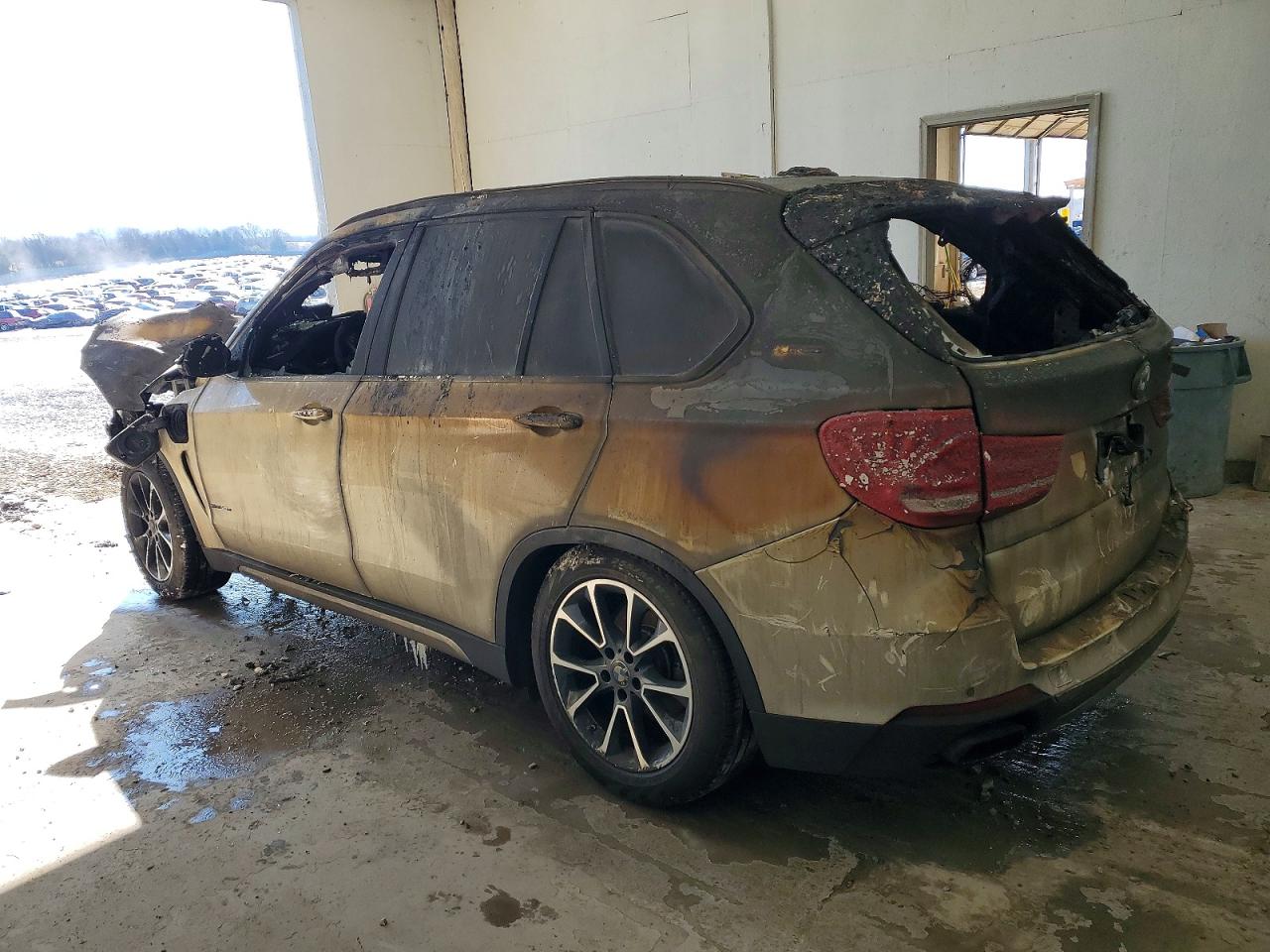 2017 BMW X5 XDR40E photo 2