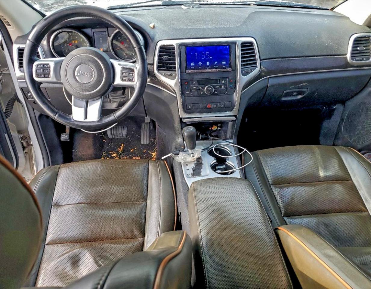 2011 JEEP GRAND CHEROKEE LAREDO photo 8