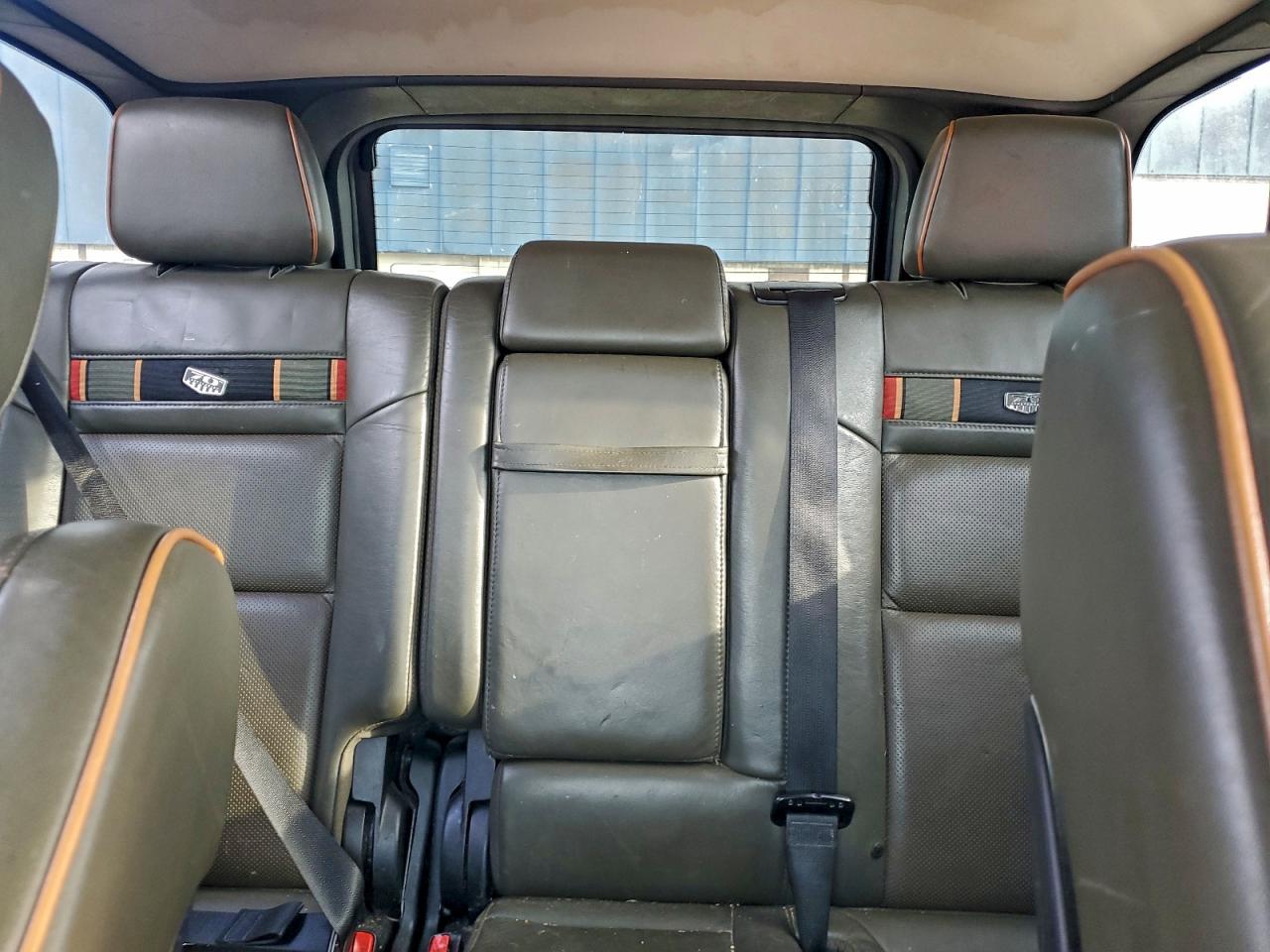2011 JEEP GRAND CHEROKEE LAREDO photo 10