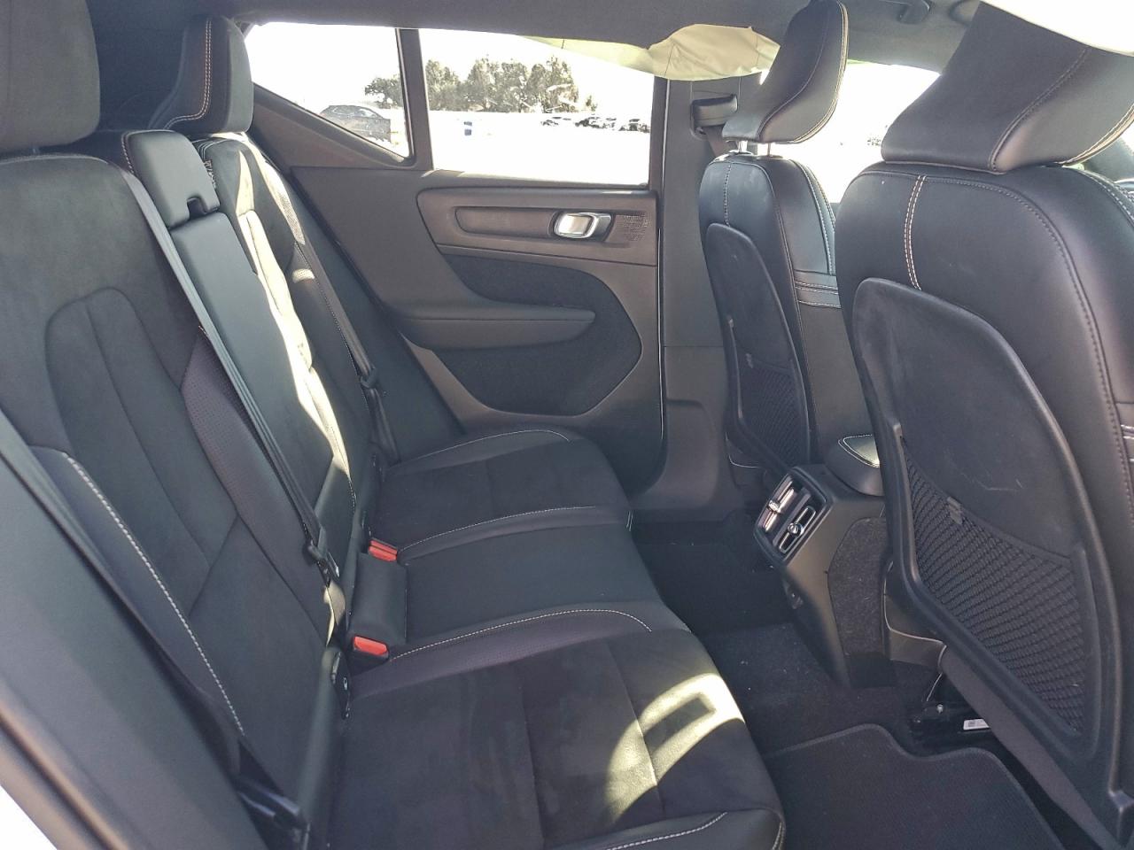 2019 VOLVO XC40 T5 R-DESIGN photo 11