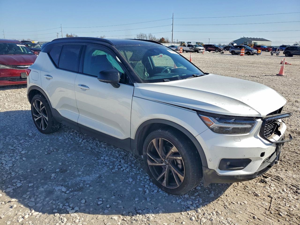 2019 VOLVO XC40 T5 R-DESIGN photo 4