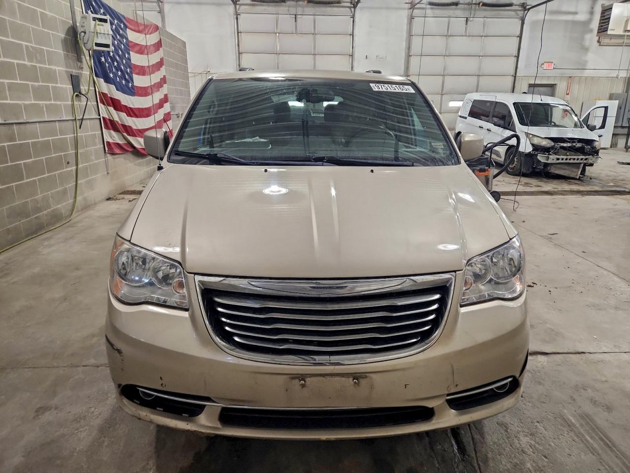 2015 CHRYSLER TOWN & COUNTRY TOURING photo 5