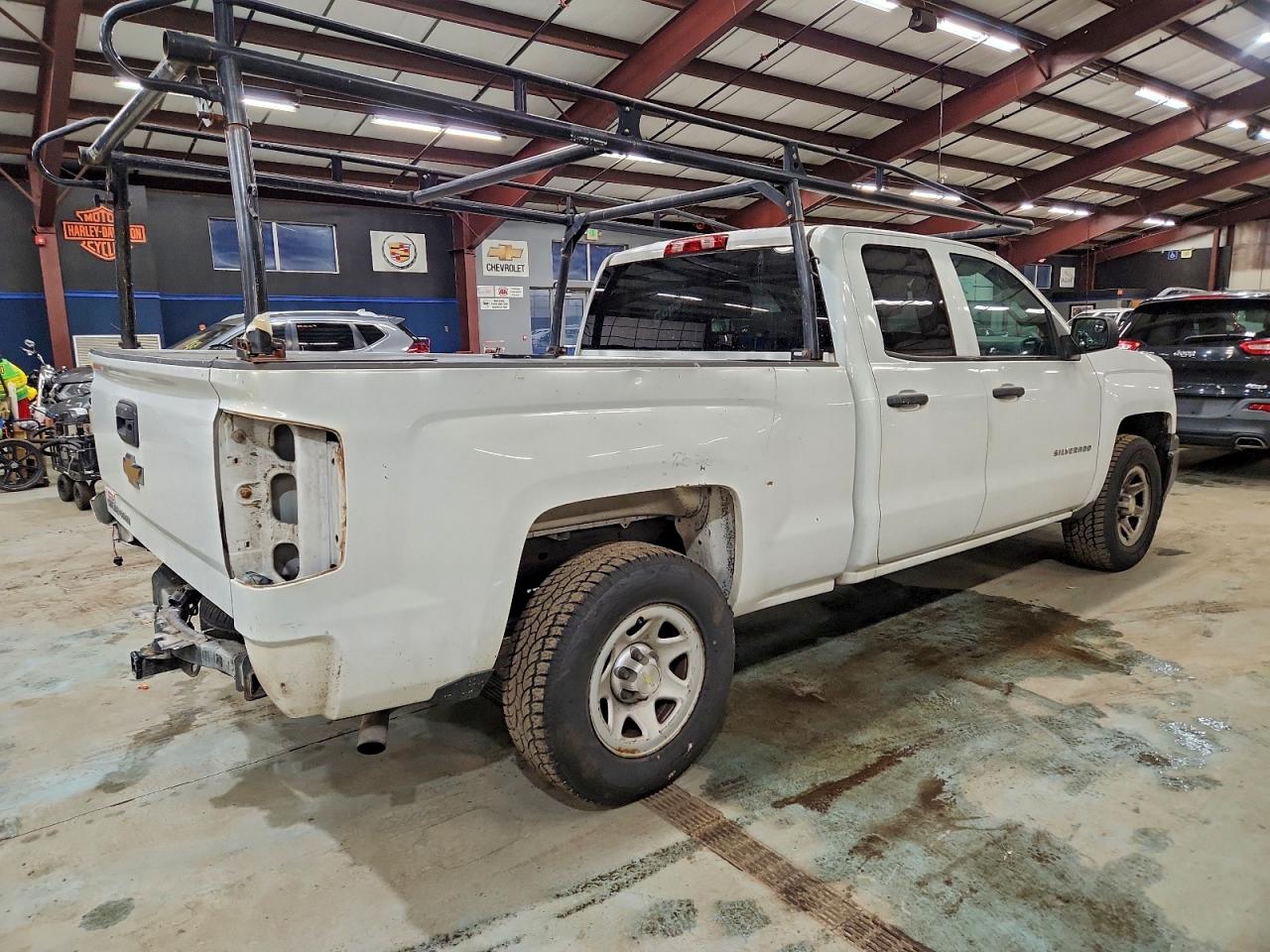 2014 CHEVROLET SILVERADO C1500 photo 3