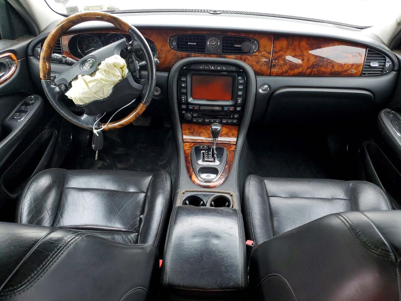 2004 JAGUAR XJR S photo 8