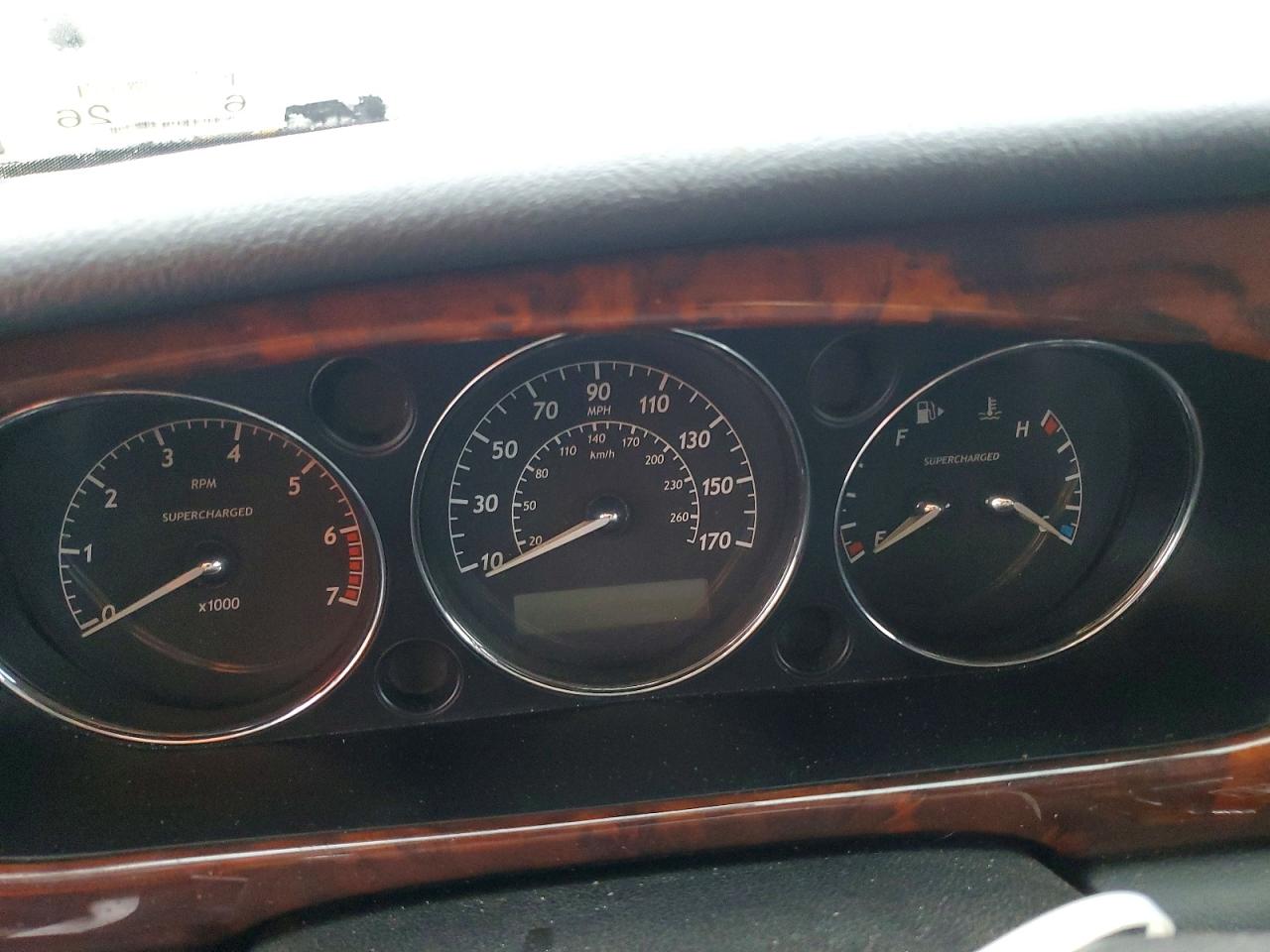 2004 JAGUAR XJR S photo 9