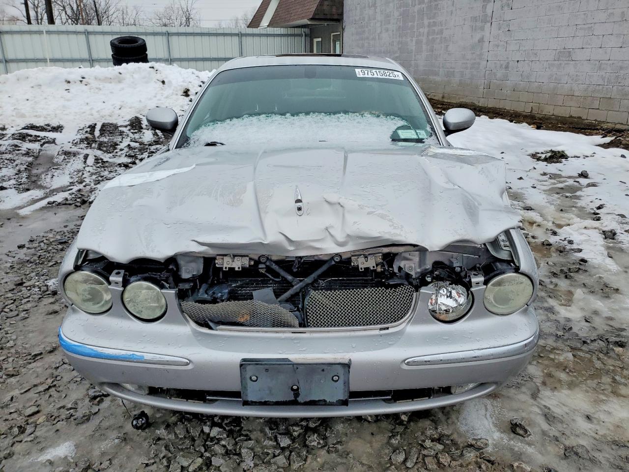 2004 JAGUAR XJR S photo 5