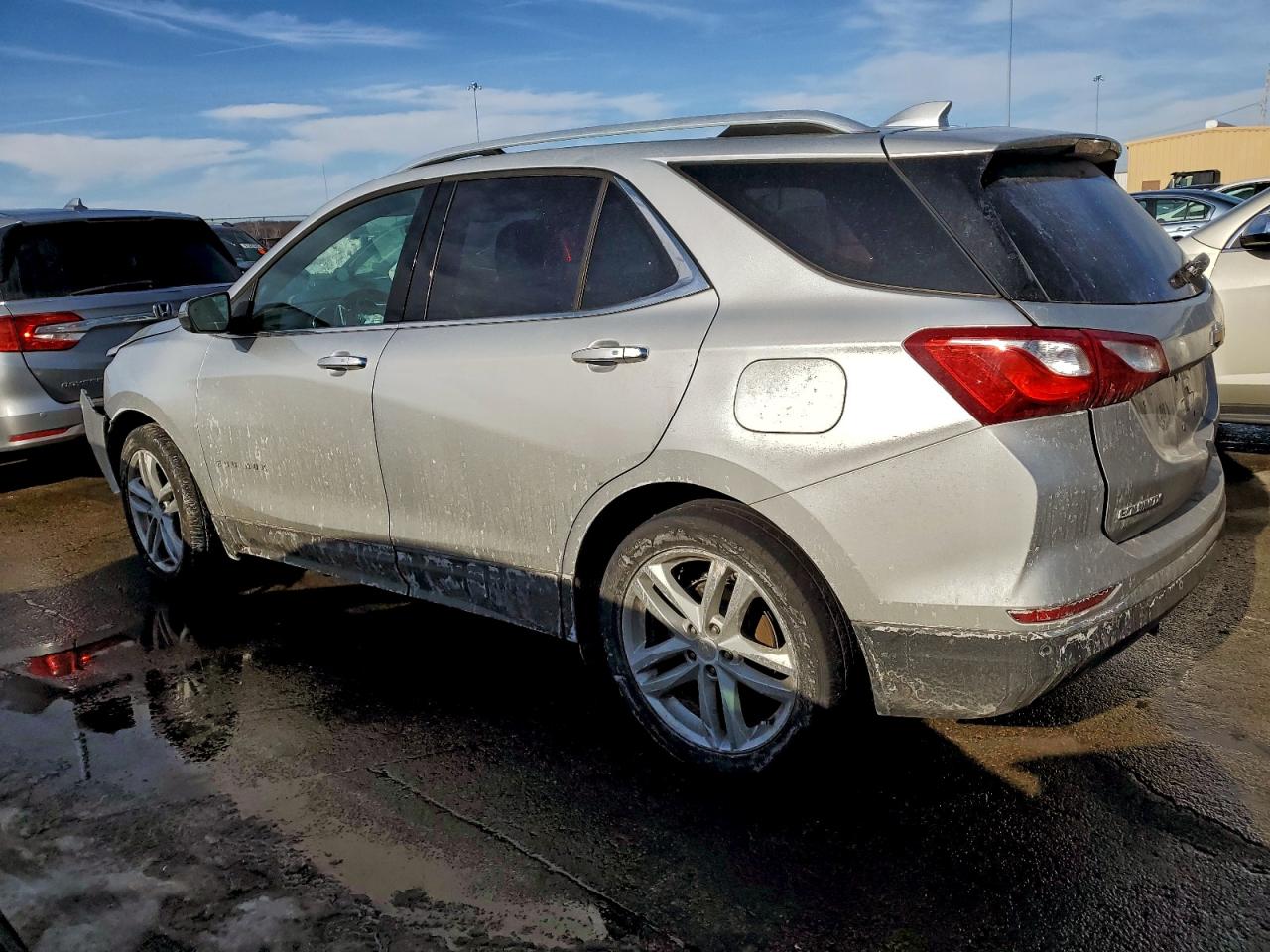 2019 CHEVROLET EQUINOX PREMIER photo 2