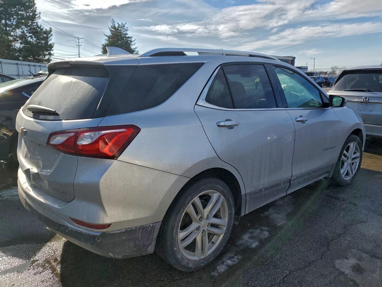 2019 CHEVROLET EQUINOX PREMIER photo 3