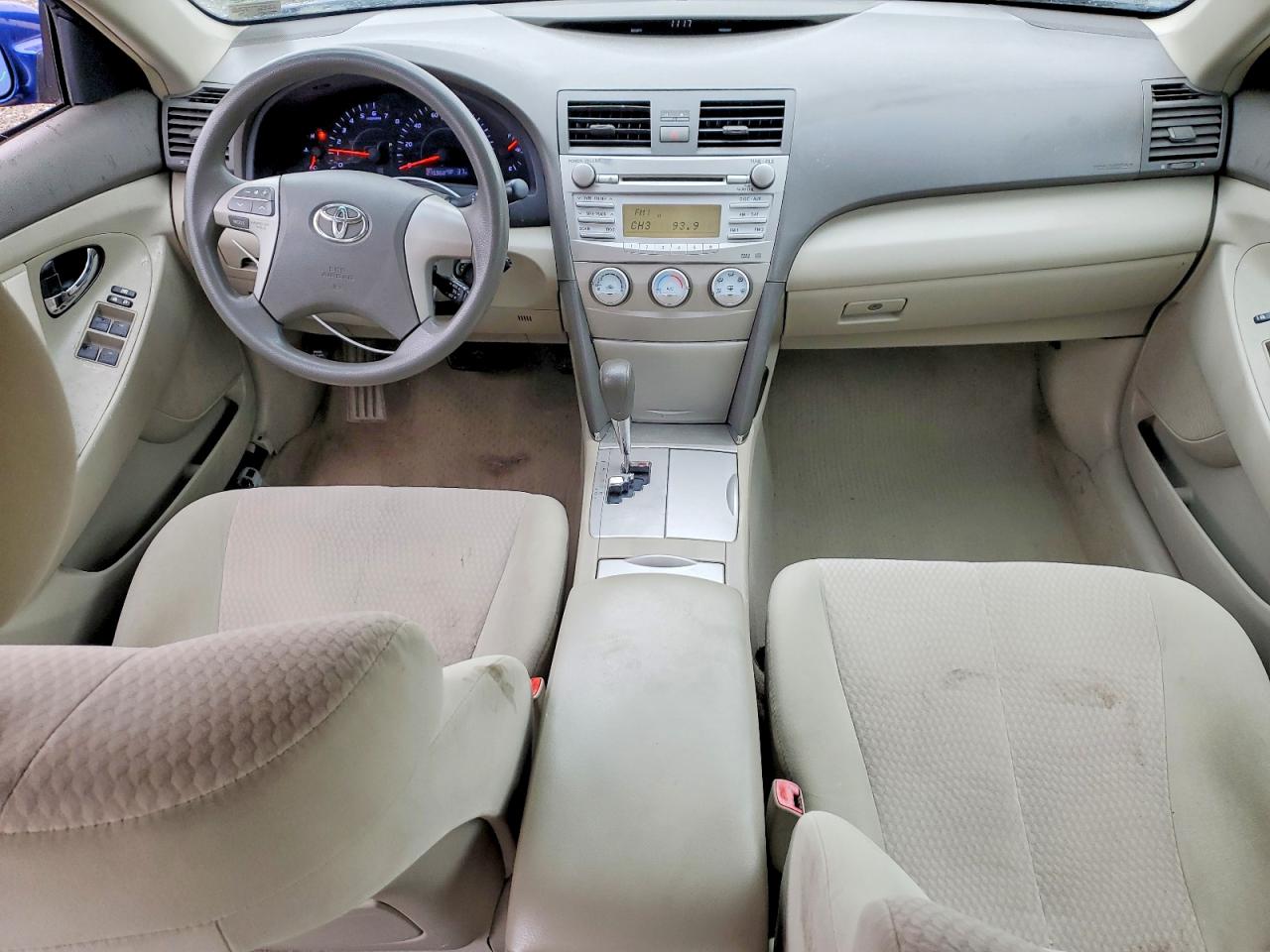 2011 TOYOTA CAMRY BASE photo 8