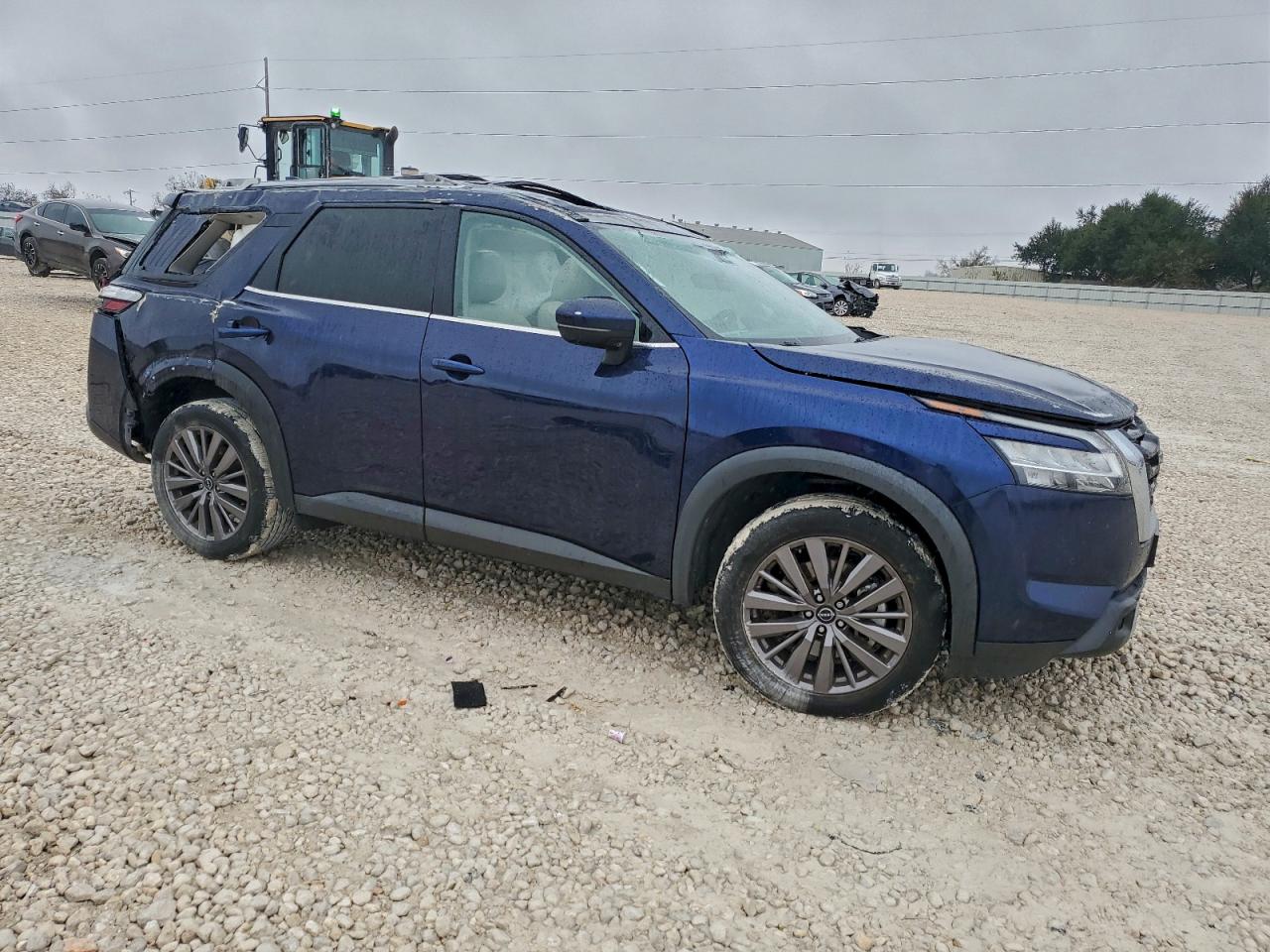 2023 NISSAN PATHFINDER SL photo 4