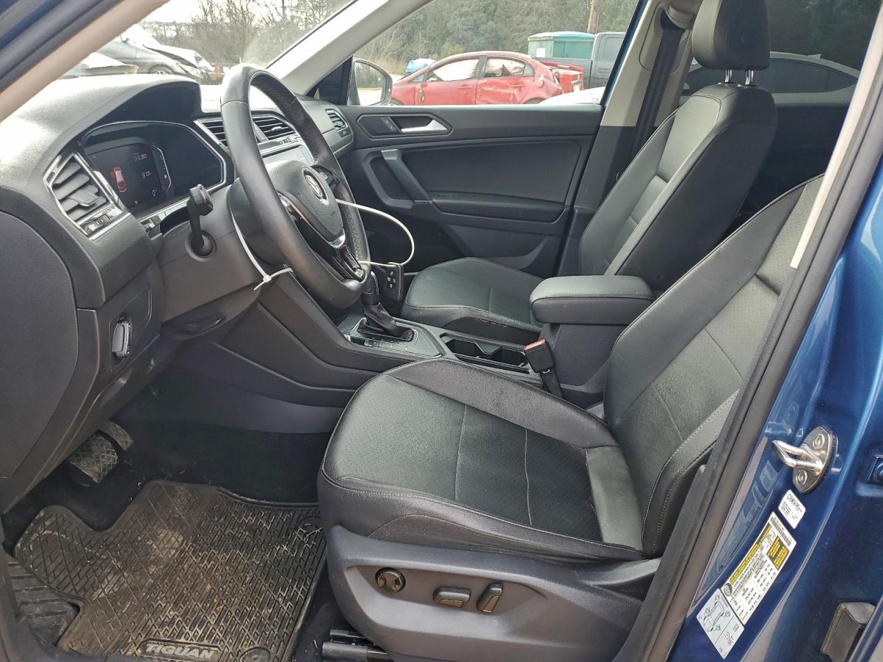 2020 VOLKSWAGEN TIGUAN SE photo 7