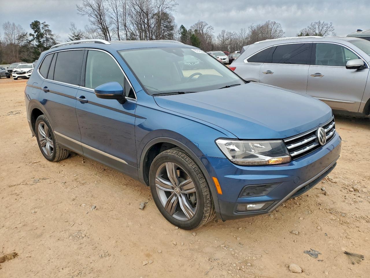 2020 VOLKSWAGEN TIGUAN SE photo 4