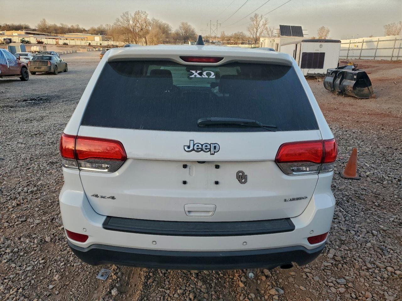 2019 JEEP GRAND CHEROKEE LAREDO photo 6