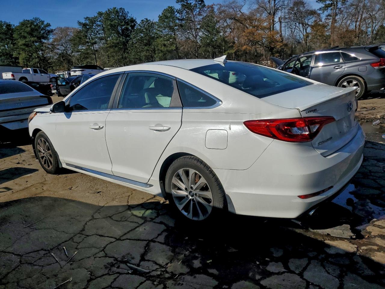 2017 HYUNDAI SONATA SPORT photo 2