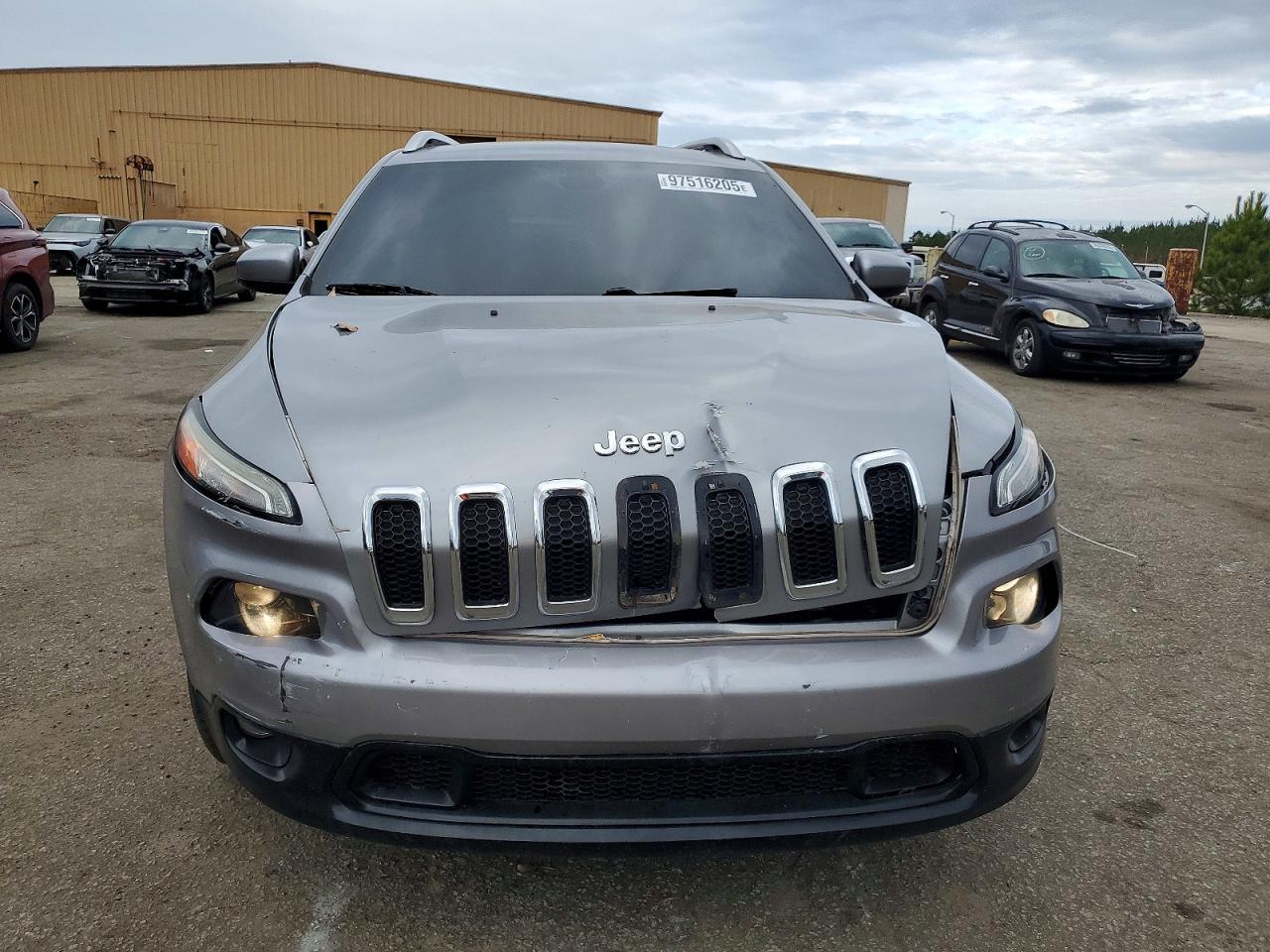 2015 JEEP CHEROKEE LATITUDE photo 5
