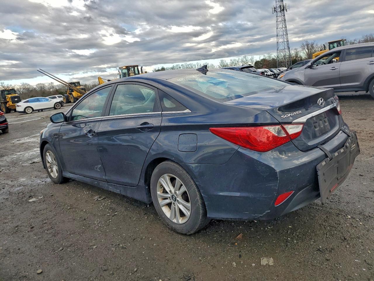 2014 HYUNDAI SONATA GLS photo 2