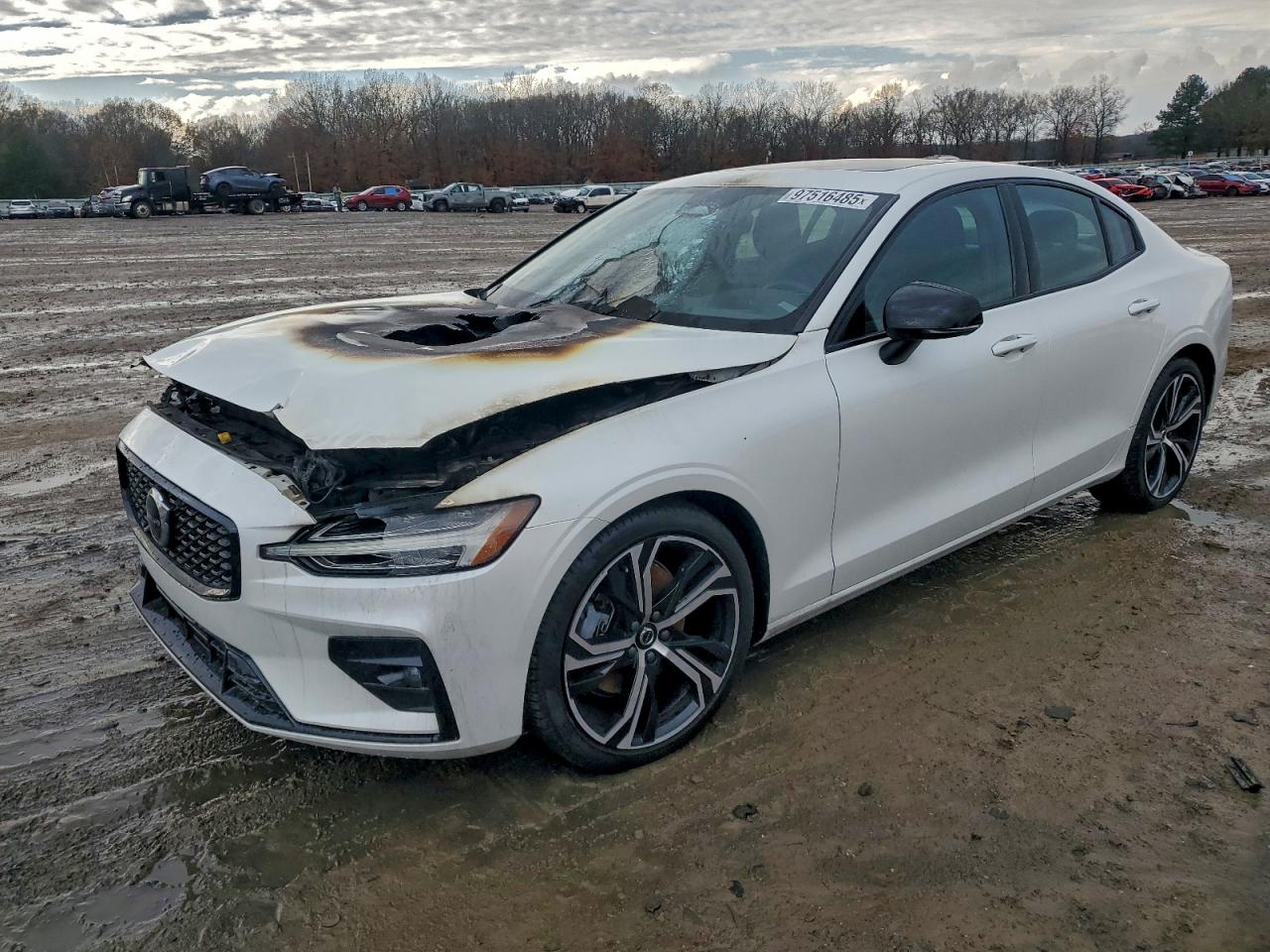 2024 VOLVO S60