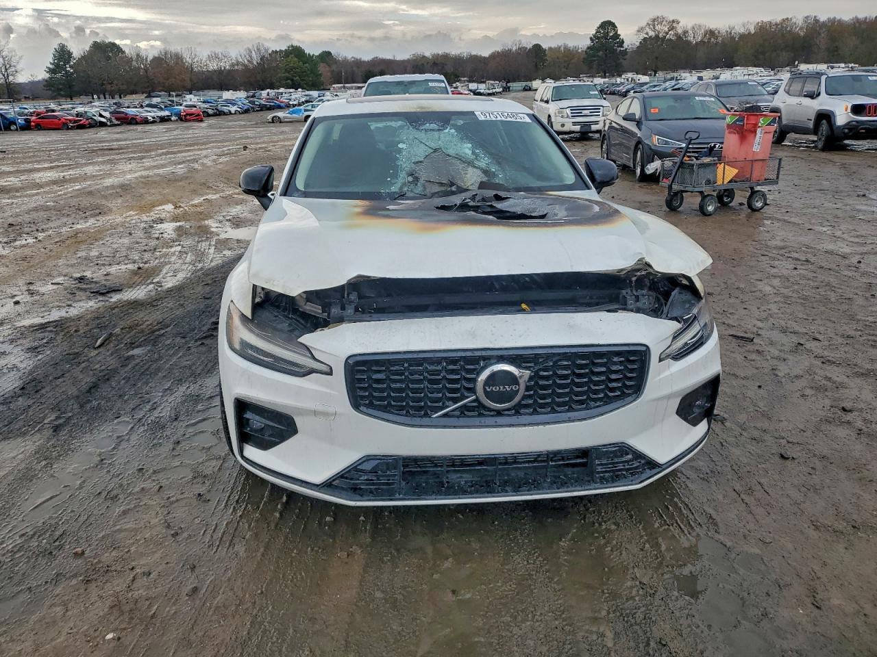 2024 VOLVO S60 CORE photo 5