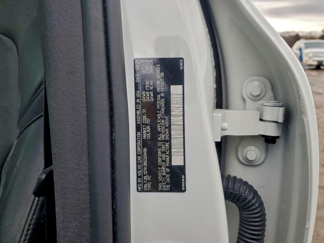 2024 VOLVO S60 CORE photo 12