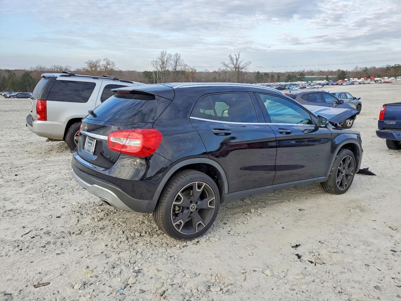 2019 MERCEDES-BENZ GLA 250 photo 3