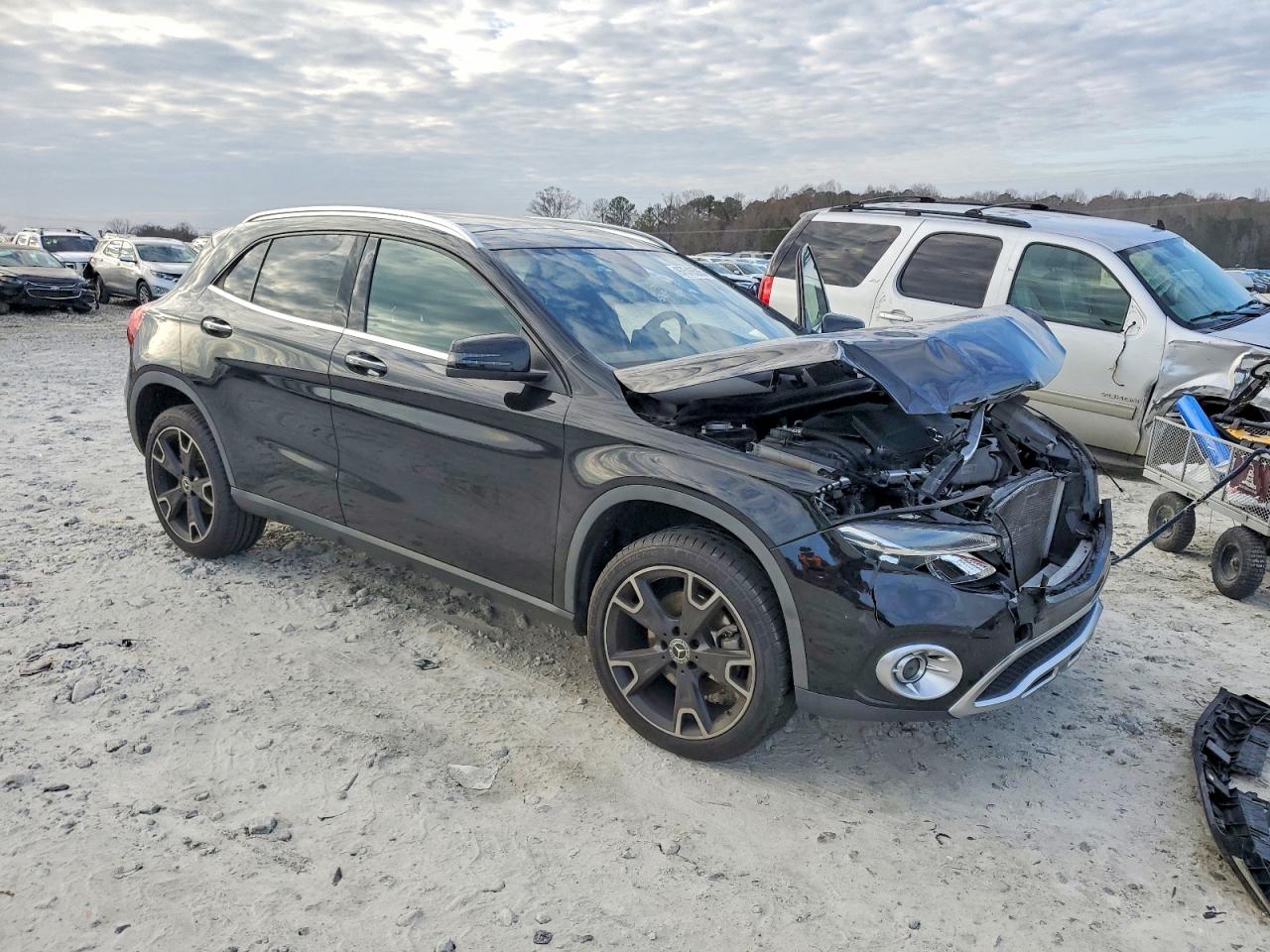 2019 MERCEDES-BENZ GLA 250 photo 4
