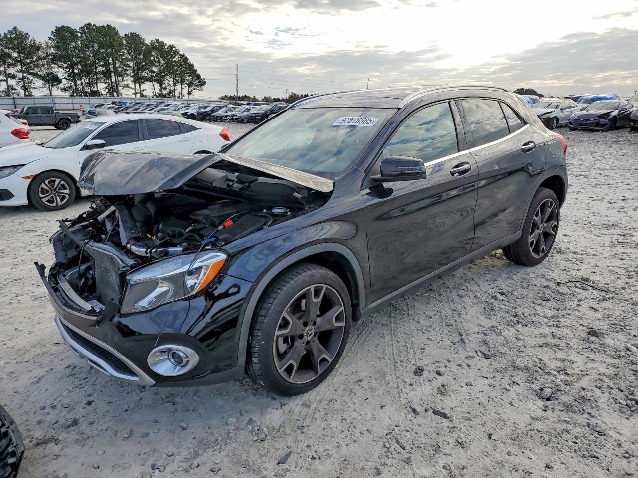 2019 MERCEDES-BENZ GLA