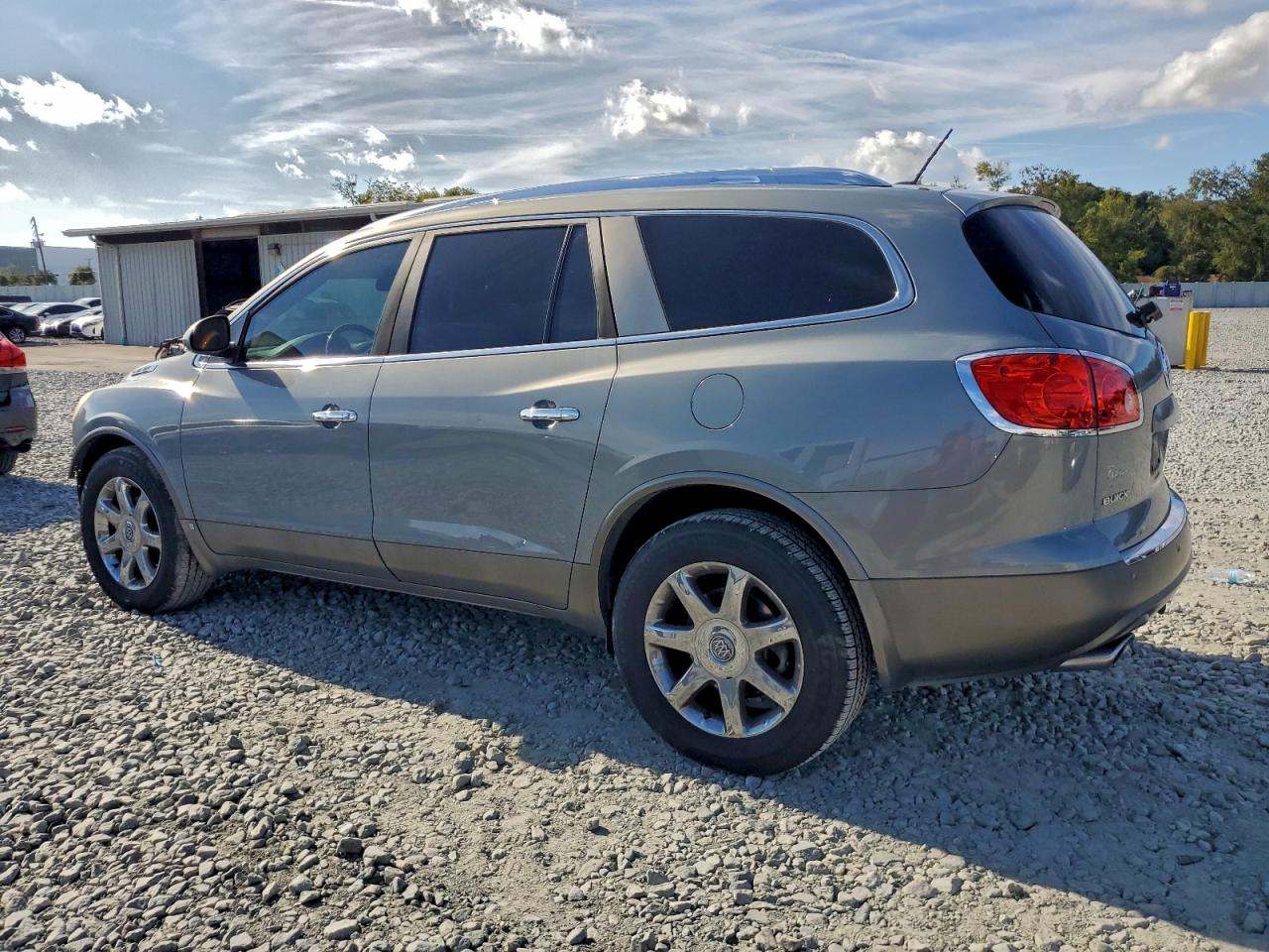 2008 BUICK ENCLAVE CXL photo 3