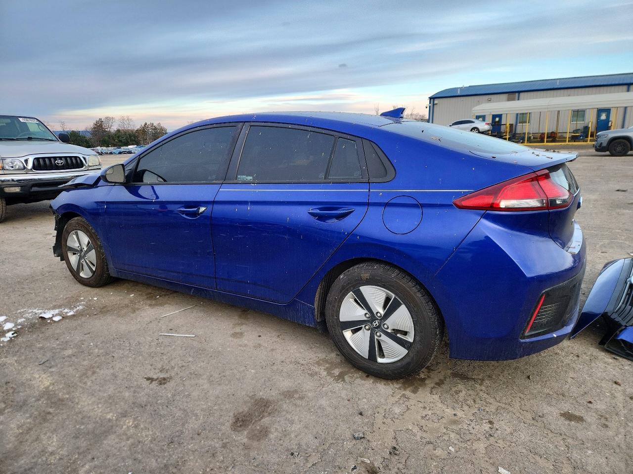 2019 HYUNDAI IONIQ BLUE photo 2