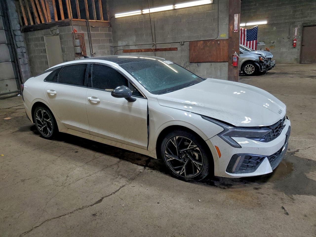2025 KIA K5 GT LINE photo 4
