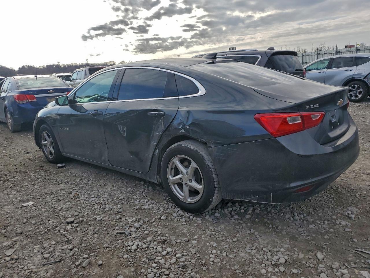 2017 CHEVROLET MALIBU LS photo 2