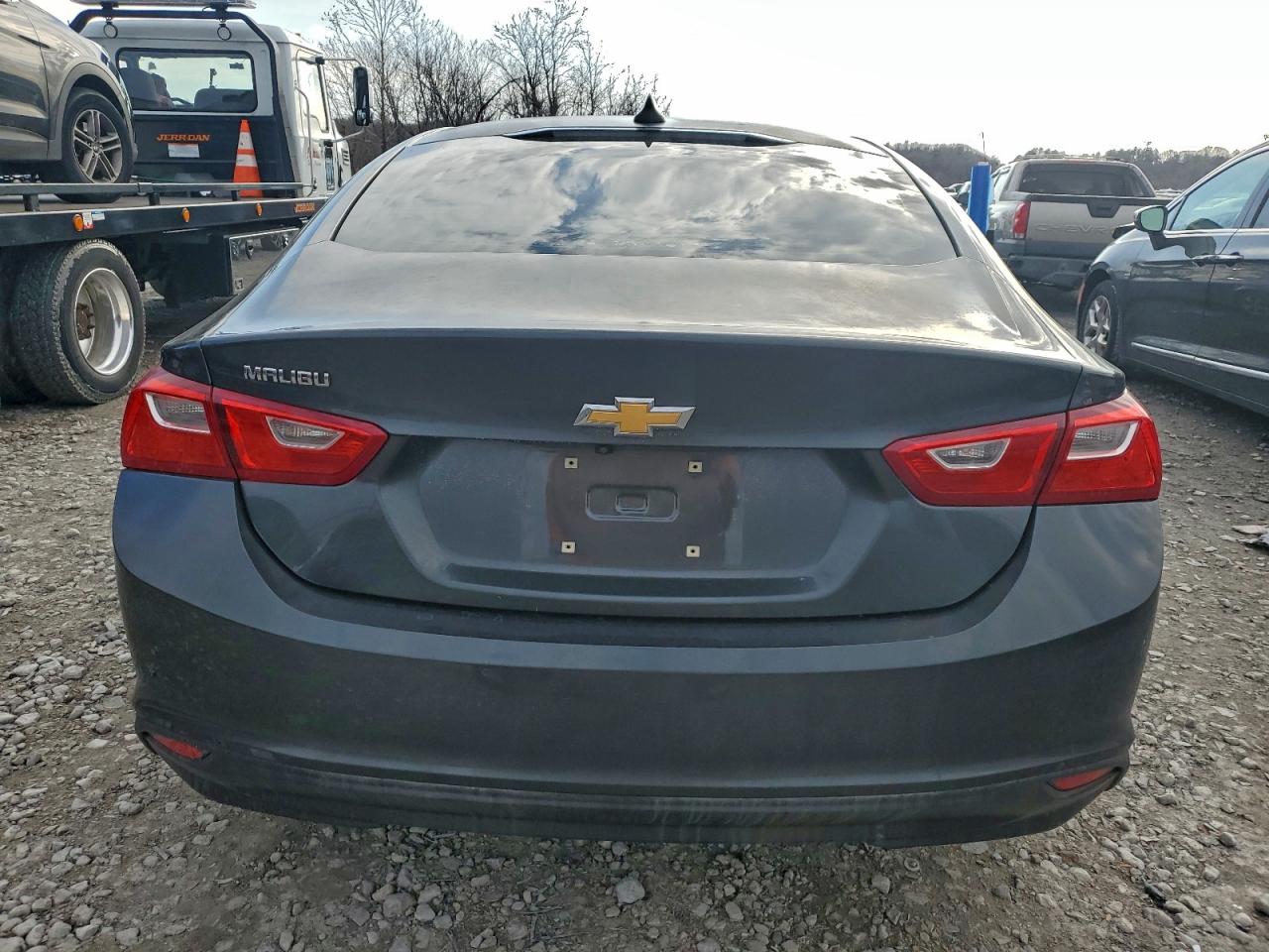 2017 CHEVROLET MALIBU LS photo 6