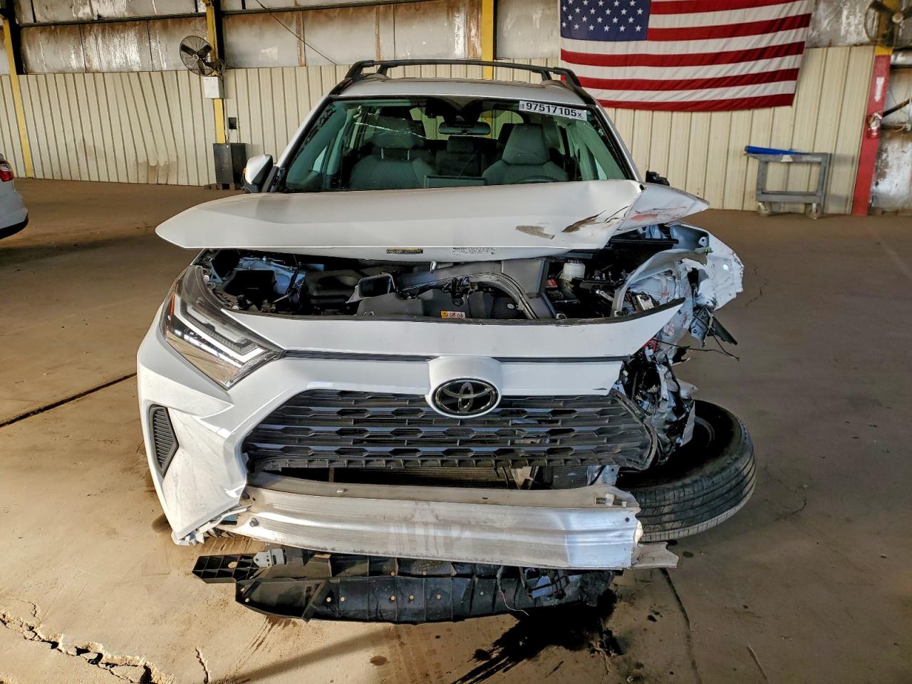 2024 TOYOTA RAV4 XLE photo 5