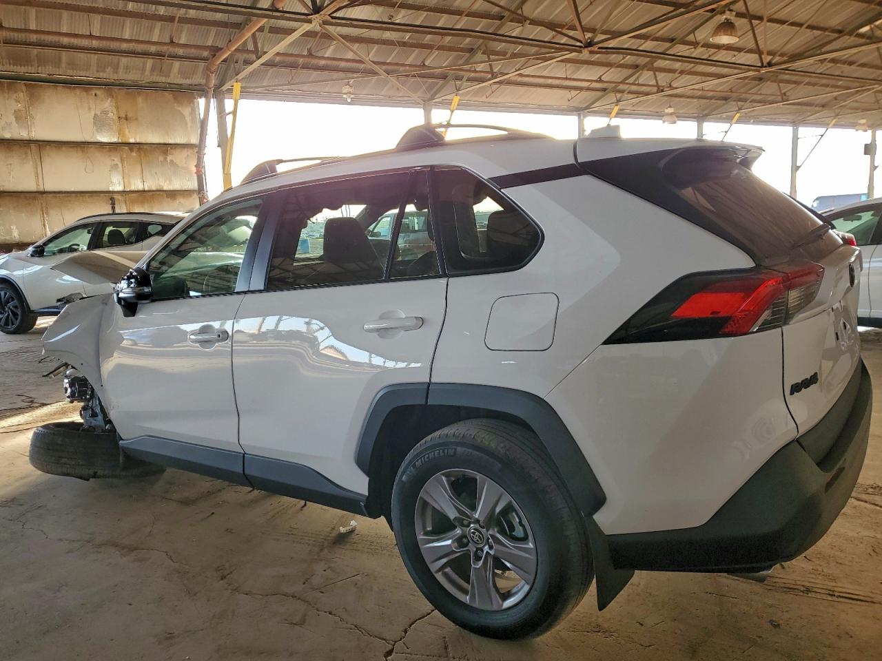 2024 TOYOTA RAV4 XLE photo 2