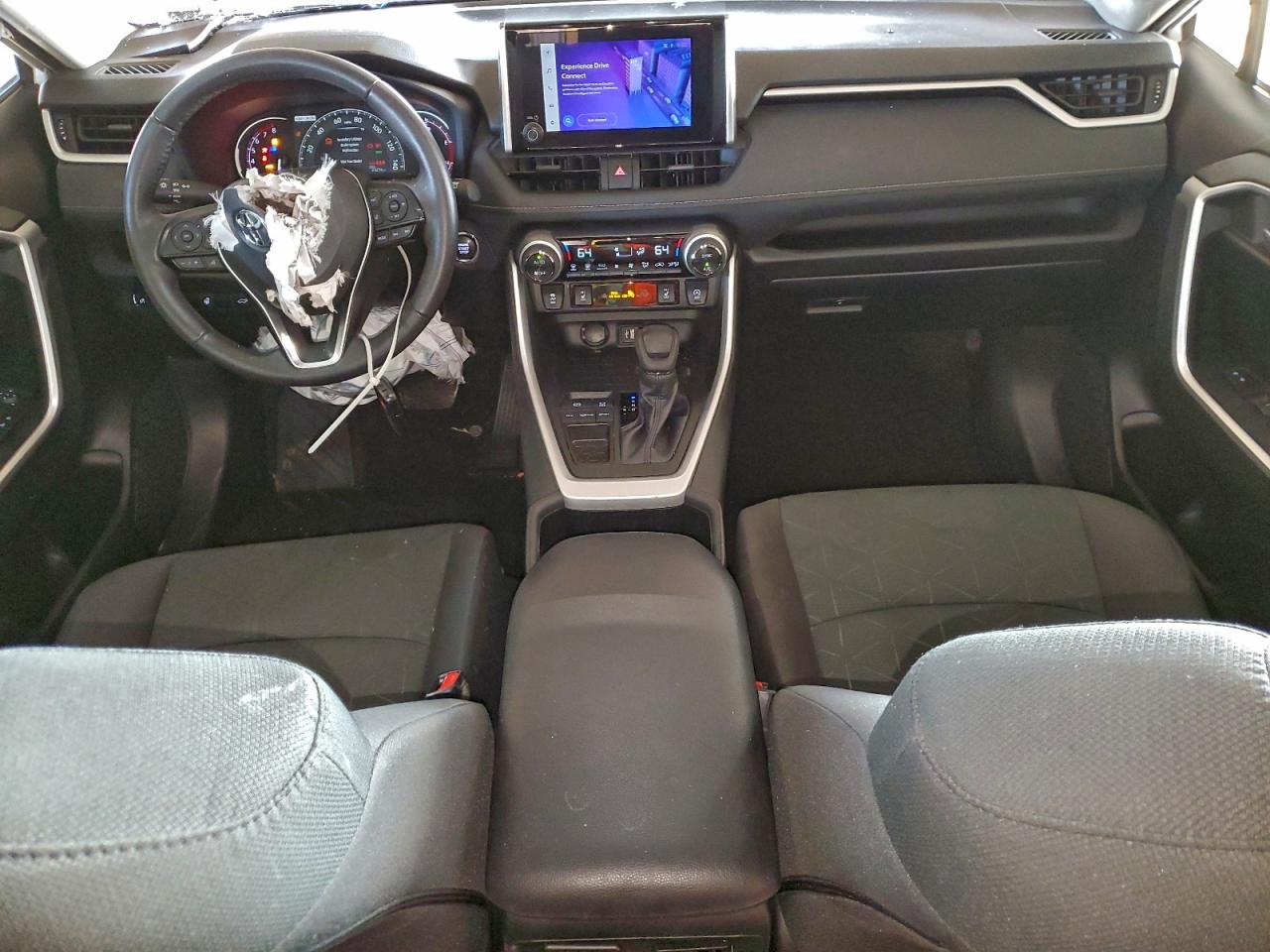 2024 TOYOTA RAV4 XLE photo 8
